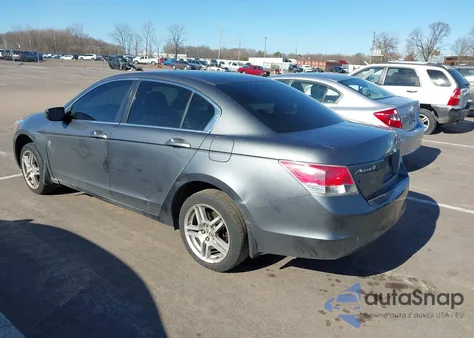 2010 Honda Accord 2.4 Lx z USA, uszkodzony, nr VIN 1HGCP2F38AA184879